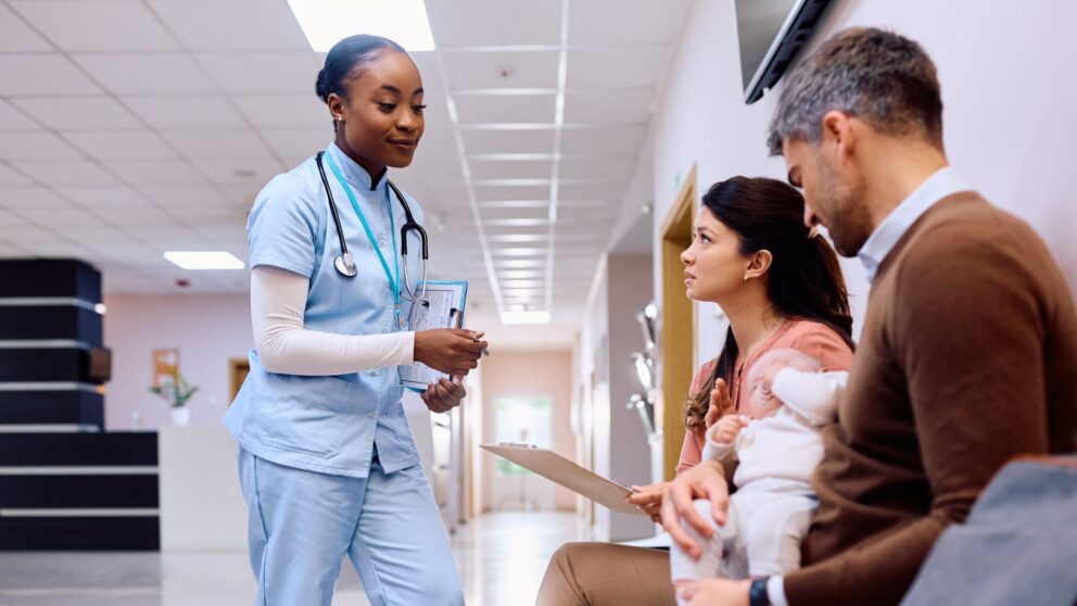 How Walk-In Clinics Support Busy Families - Featured image