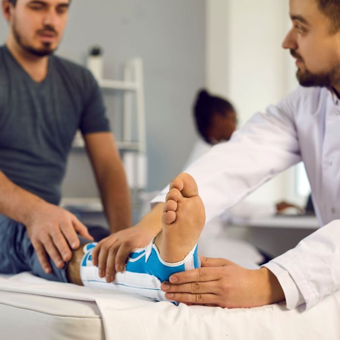 What You Should Know About Emergency Care - Foot therapy